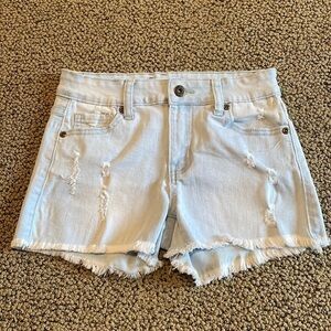 Contraband Slightly Distressed Light Wash Jean Shorts Size 0- Like New
